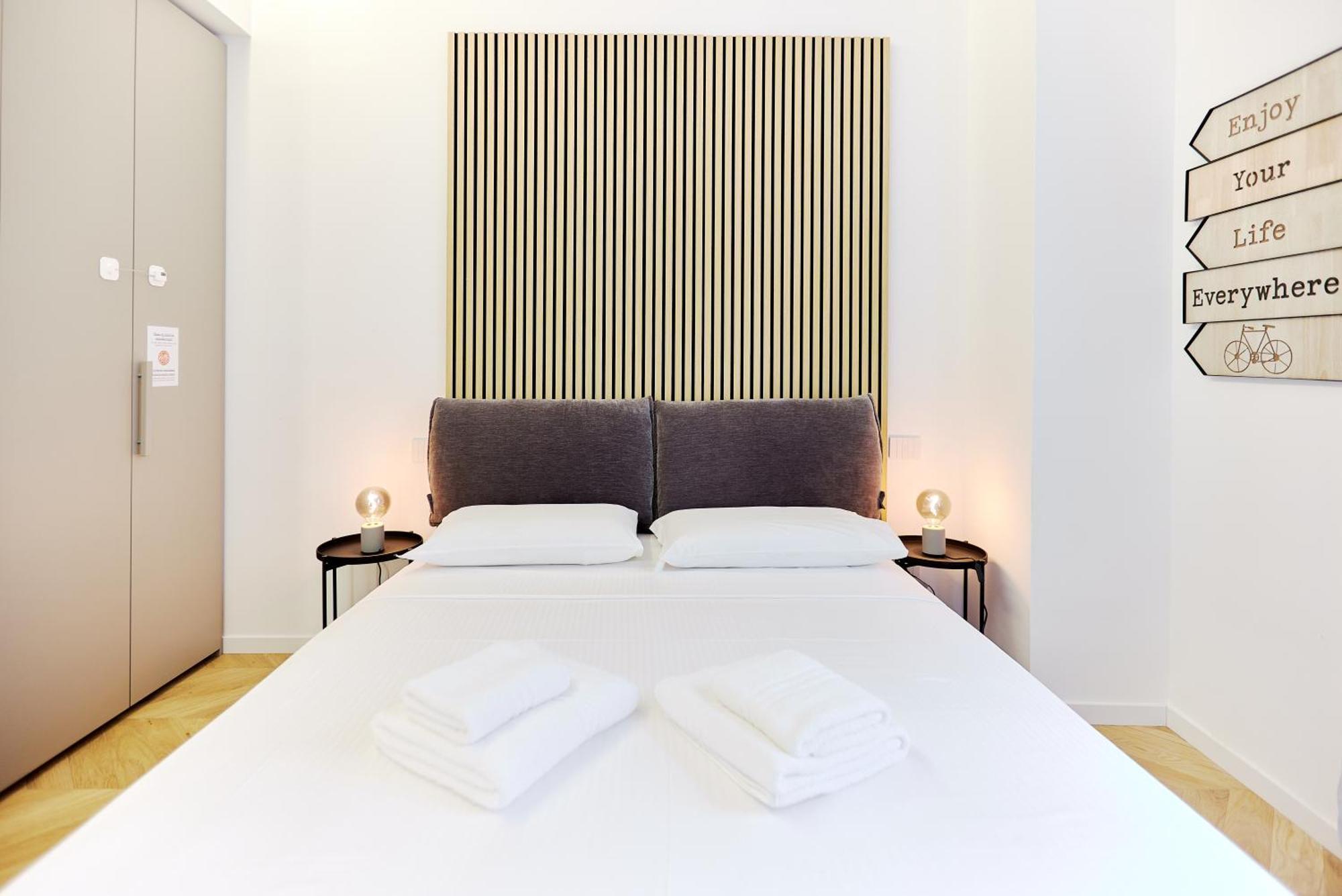Duomo Imperial Suits - Modern And Comfortable Milano Eksteriør billede